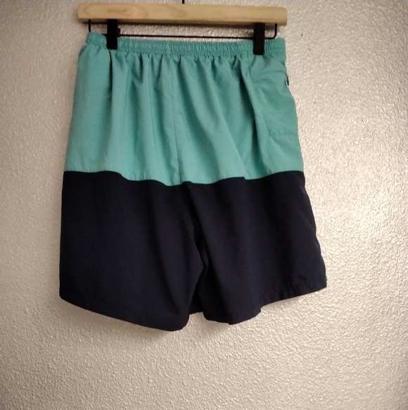 NIKE MEN'S TRUNKS/SWIM TRUNKS  SIZE L - Picture 3 of 3